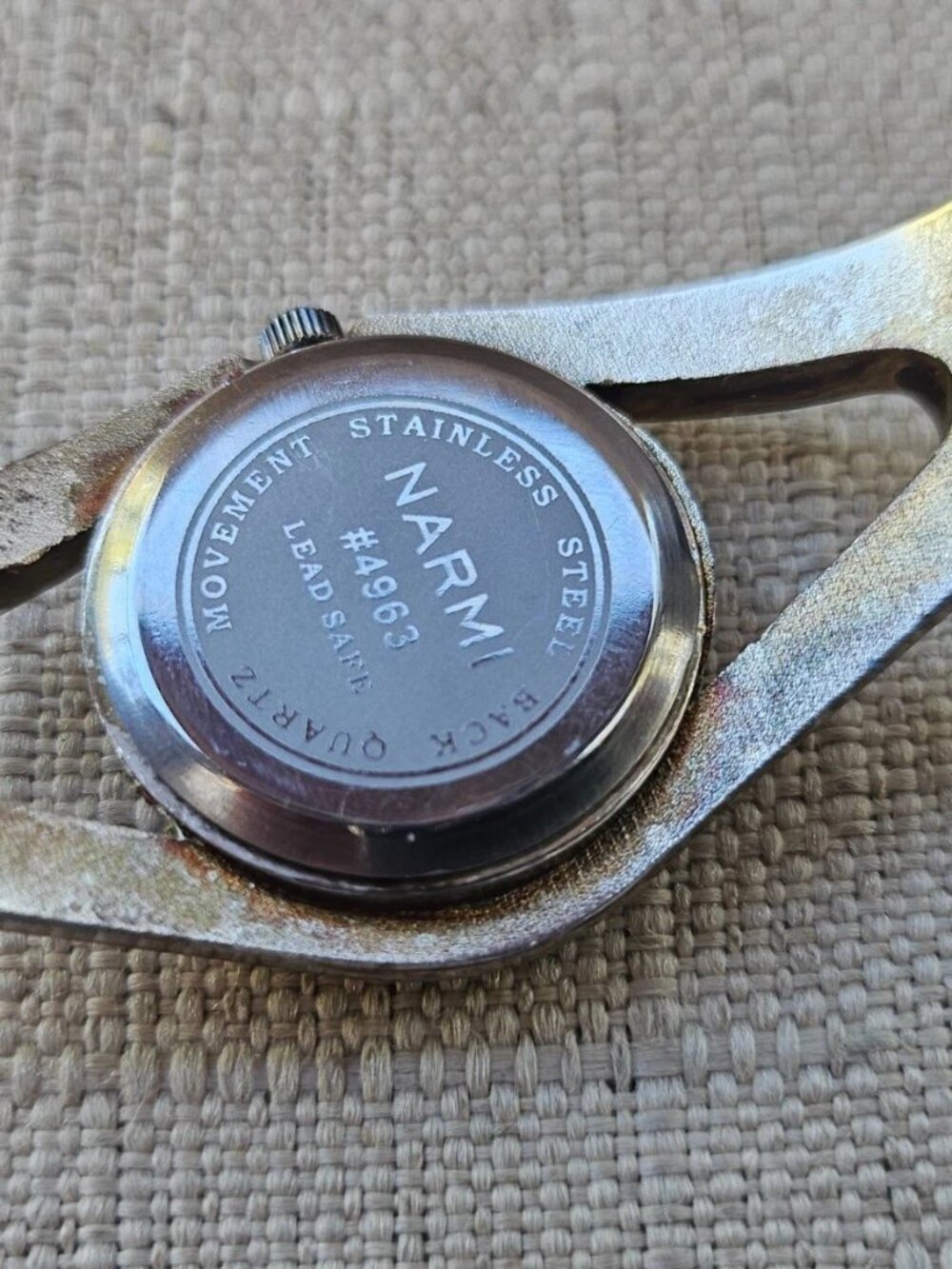 Vintage Narmi Ladies Wristwatch Silver Tone Cuff Band Analog Quartz Wrist Watch - Picture 9 of 10
